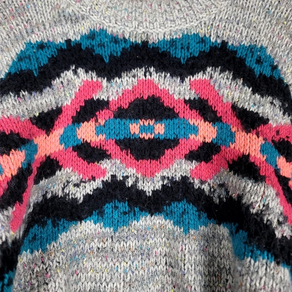 Free People Cropped Soft fuzzy pullover crew neck oversized sweater size Small - Picture 9 of 9